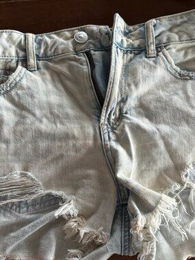 American Eagle Tomgirl Denim Shorts Size 4 Casual Jean Shorts